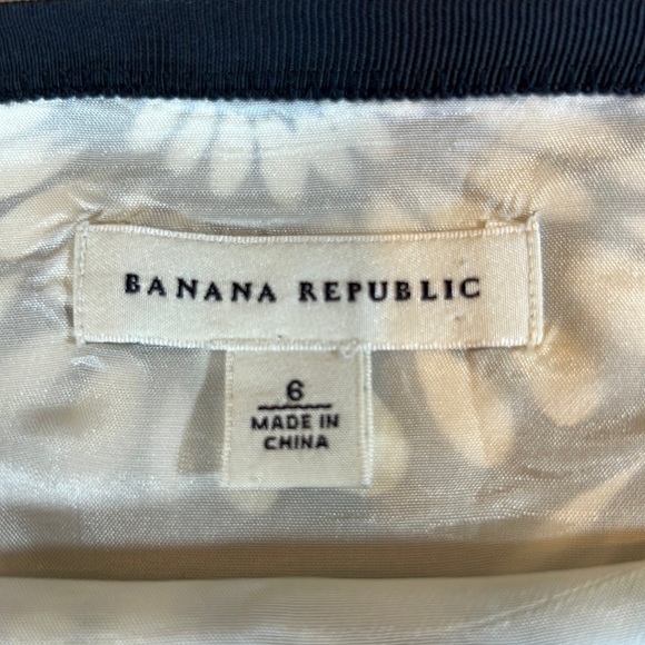 Banana Republic silk black and white skirt size 6 beautiful pattern lined career - Picture 5 of 11